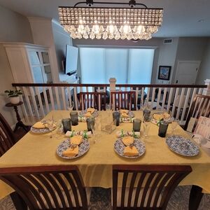 Laura Ashley Esme Tablecloth & 6 napkins